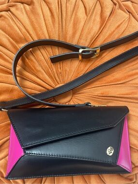 ISADORA GENUINE LEATHER PUZZLE CROSSBODY BAG NWOT Italy geometric
